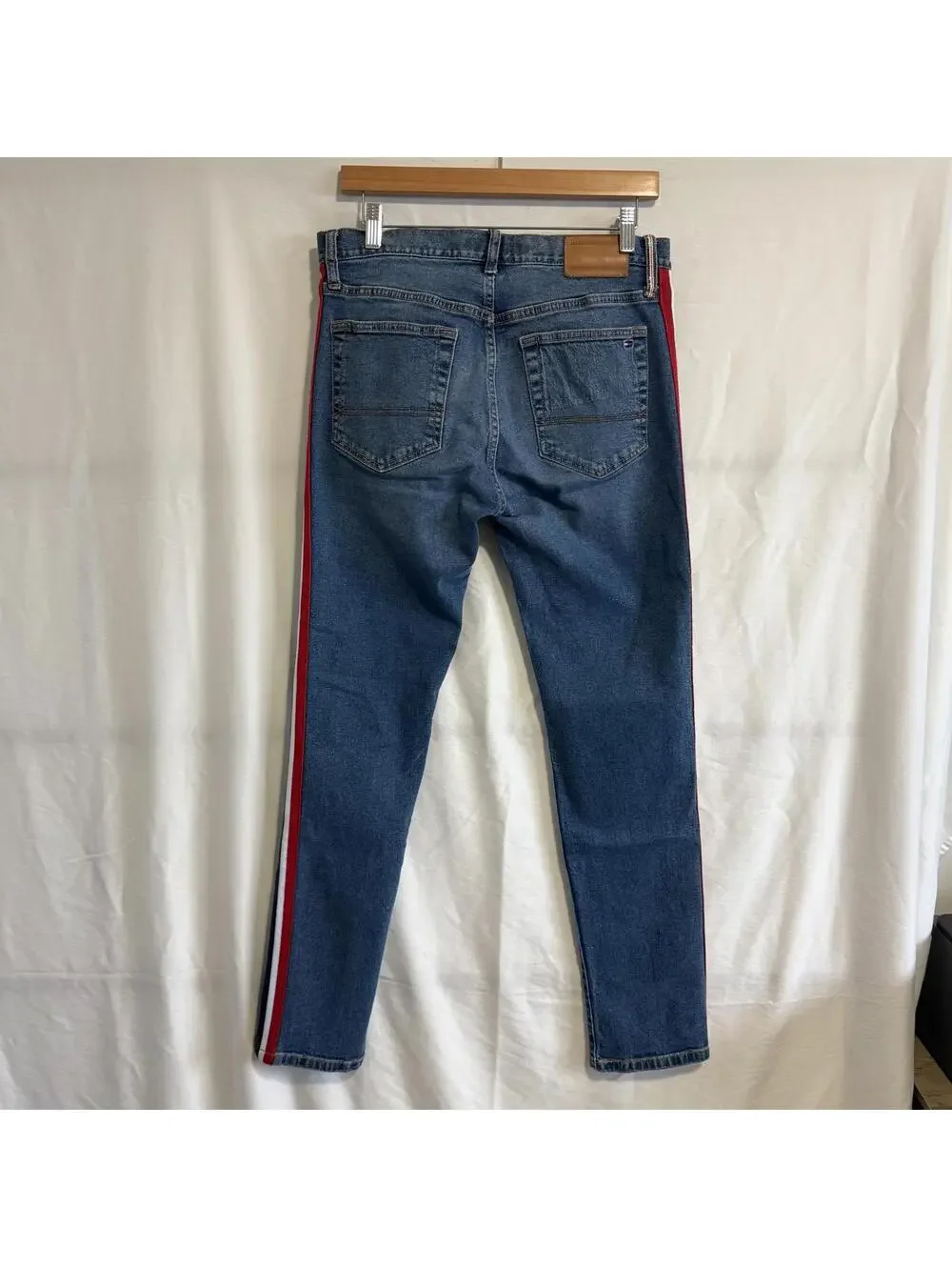 Vintage Tommy Hilfiger Slim Tapered Denim Jeans Size 31/32